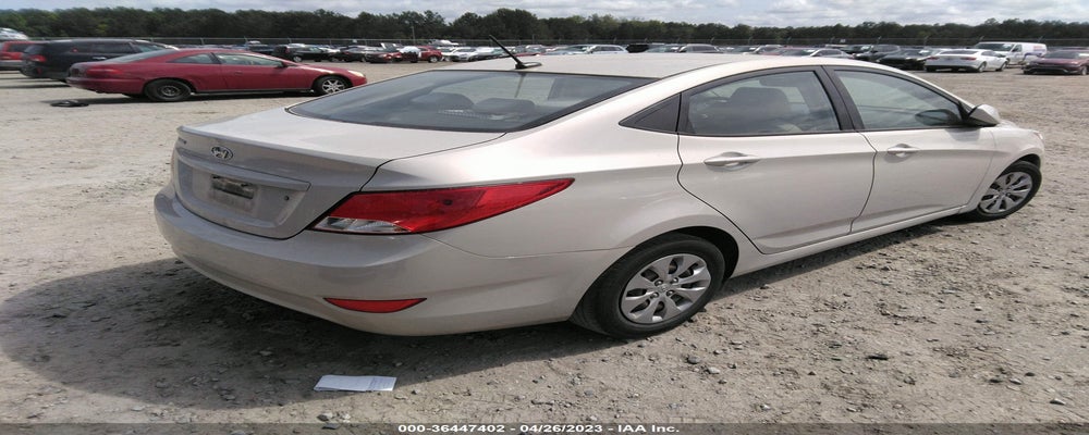 KMHCT4AE3GU953581 2016 HYUNDAI ACCENT photo no. 4