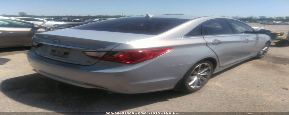 5NPEC4AB2BH247336 2011 HYUNDAI SONATA photo no. 4