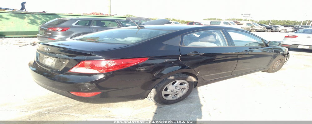 KMHCT4AE8DU293839 2013 HYUNDAI ACCENT photo no. 4
