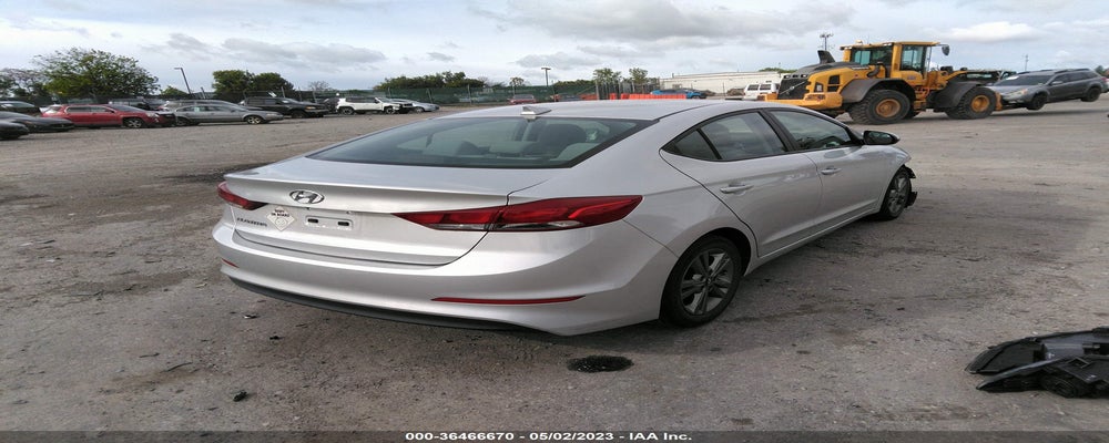 5NPD84LF5HH158852 2017 HYUNDAI ELANTRA photo no. 4