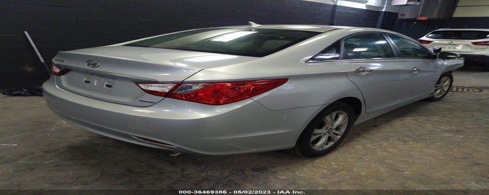 5NPEC4AC3BH008712 2011 HYUNDAI SONATA photo no. 4