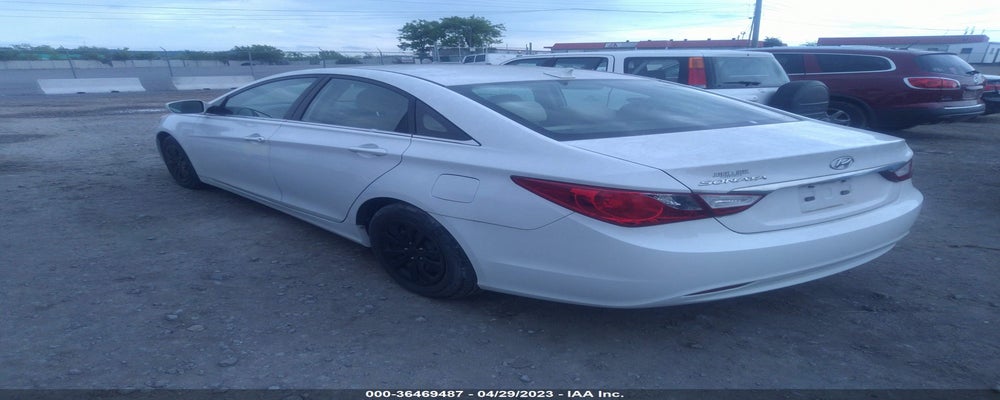 5NPEB4AC2BH081105 2011 HYUNDAI SONATA photo no. 3