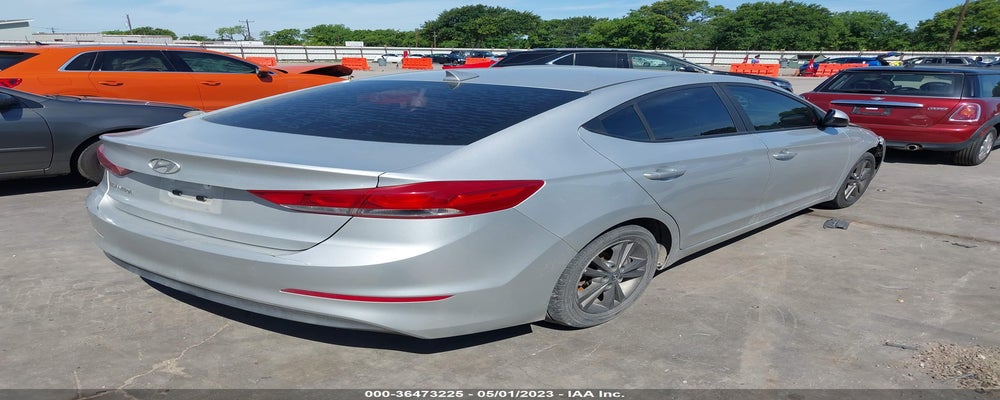 5NPD84LFXJH246379 2018 HYUNDAI ELANTRA photo no. 4