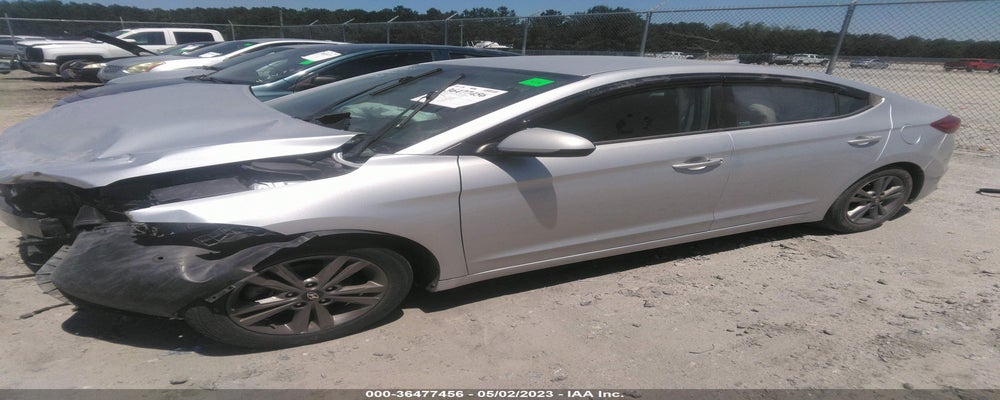 5NPD84LF3JH335145 2018 HYUNDAI ELANTRA photo no. 2