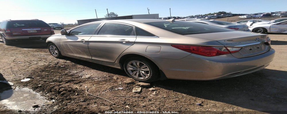5NPEB4AC1BH023003 2011 HYUNDAI SONATA photo no. 3