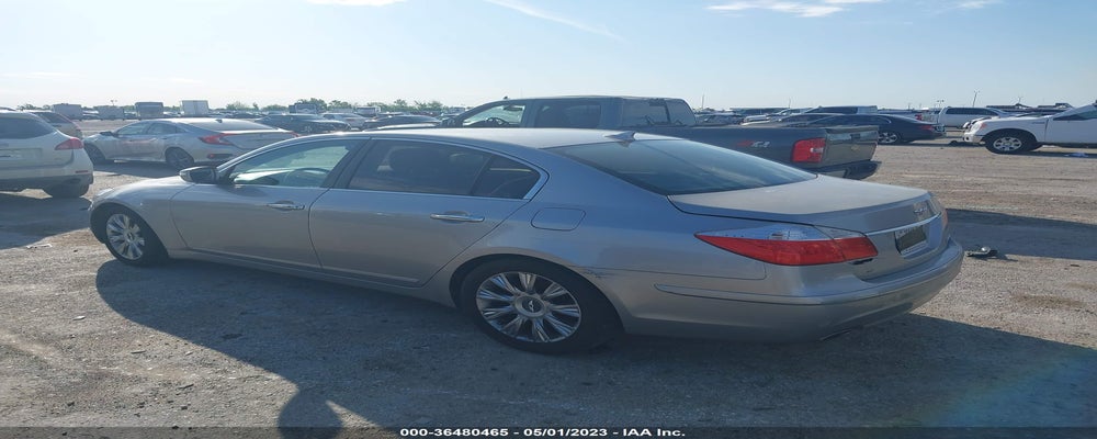 KMHGC4DE8BU122860 2011 HYUNDAI GENESIS photo no. 3
