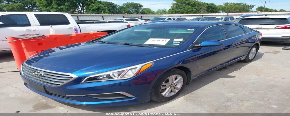 5NPE24AF0HH443726 2017 HYUNDAI SONATA photo no. 2