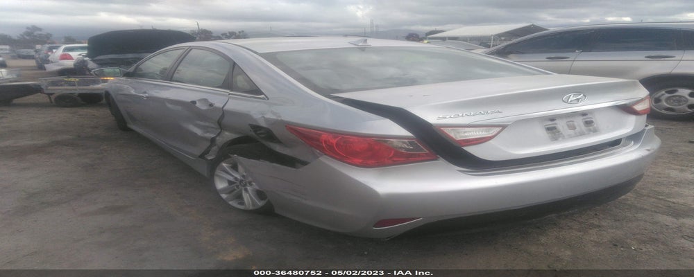 5NPEB4AC2EH921095 2014 HYUNDAI SONATA photo no. 3