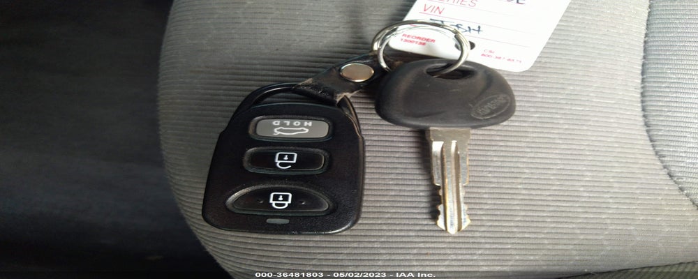 005NPD74LF8HH0999 2017 HYUNDAI ELANTRA photo no. 11