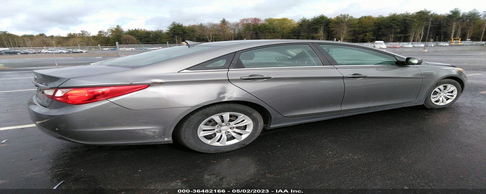 5NPEB4AC2BH066958 2011 HYUNDAI SONATA photo no. 4
