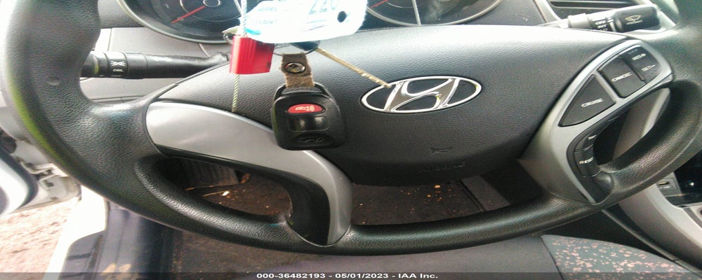 5NPDH4AE7GH746535 2016 HYUNDAI ELANTRA photo no. 11