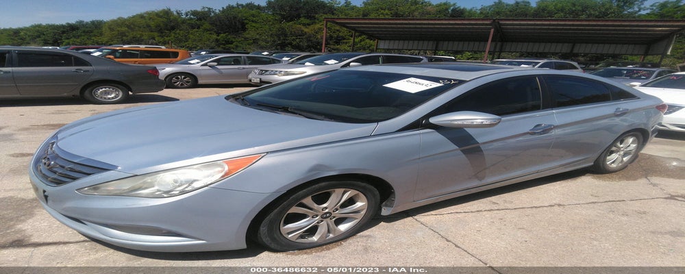 5NPEC4AC1BH020440 2011 HYUNDAI SONATA photo no. 2