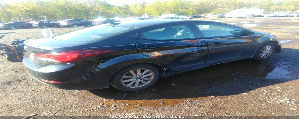 5NPDH4AE4FH638890 2015 HYUNDAI ELANTRA photo no. 4