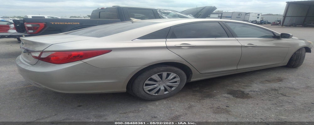 5NPEB4ACXBH064441 2011 HYUNDAI SONATA photo no. 4