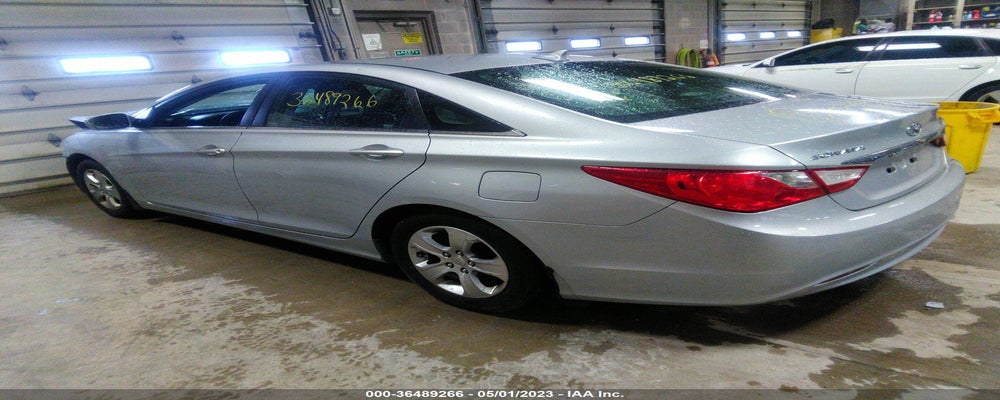 5NPEB4AC8BH192421 2011 HYUNDAI SONATA photo no. 3