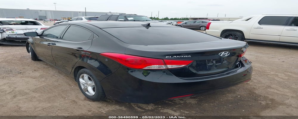 KMHDH4AE8DU741325 2013 HYUNDAI ELANTRA photo no. 3