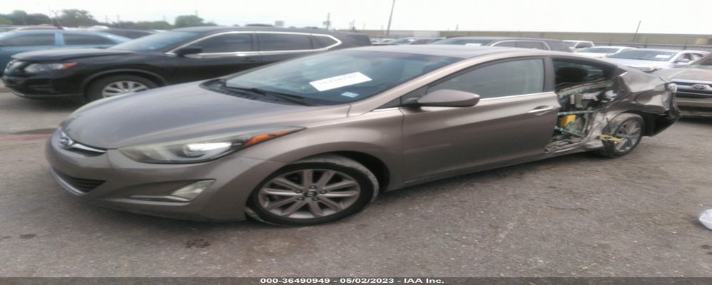 5NPDH4AE9FH588813 2015 HYUNDAI ELANTRA photo no. 2