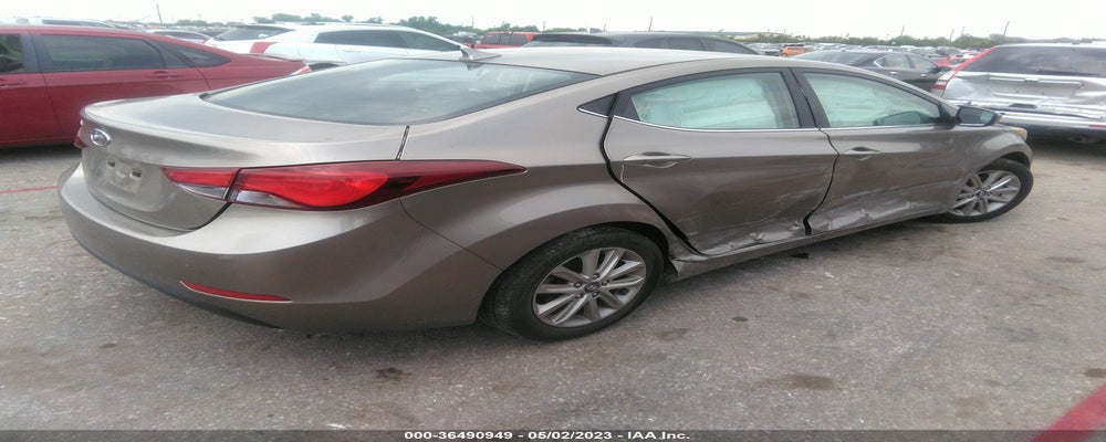 5NPDH4AE9FH588813 2015 HYUNDAI ELANTRA photo no. 4