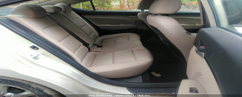 KMHD84LF4HU246003 2017 HYUNDAI ELANTRA photo no. 8