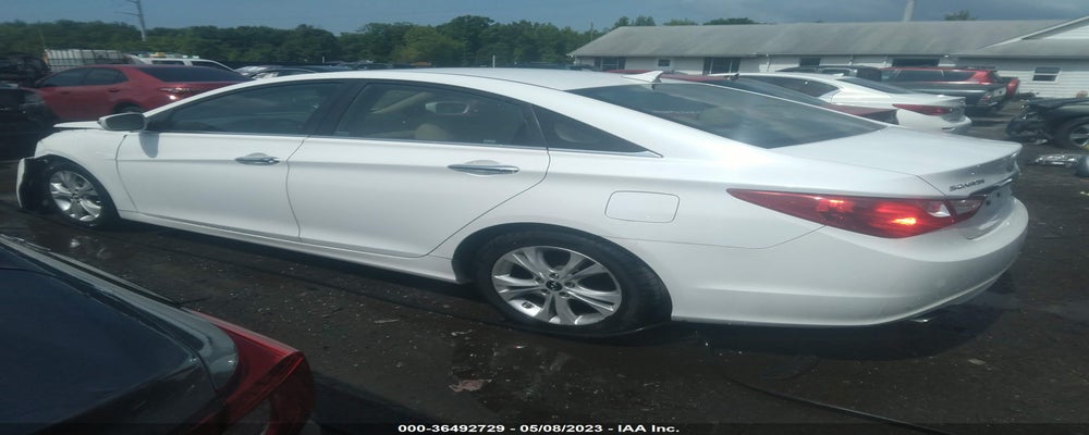 5NPEC4AB6BH307764 2011 HYUNDAI SONATA photo no. 3