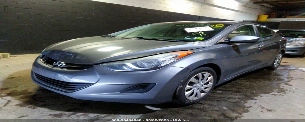 5NPDH4AE8DH183877 2013 HYUNDAI ELANTRA photo no. 2