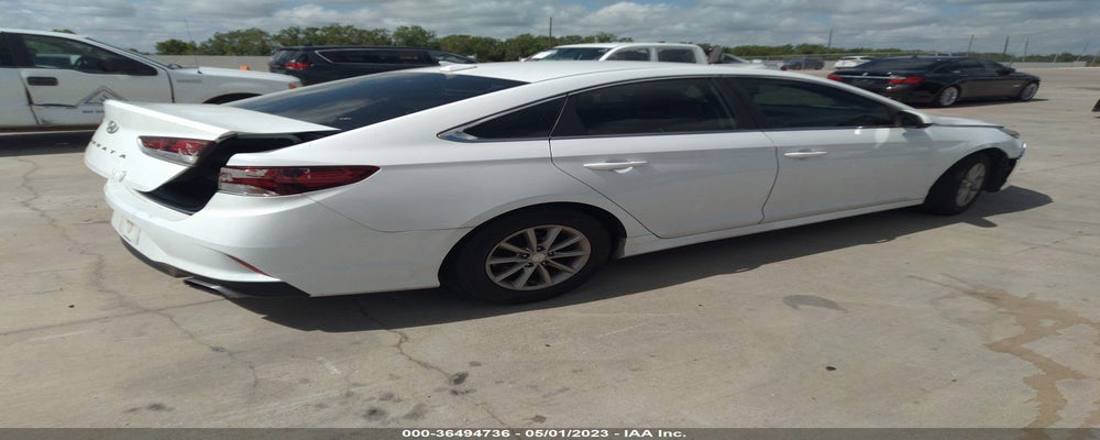 5NPE24AF8JH620111 2018 HYUNDAI SONATA photo no. 4