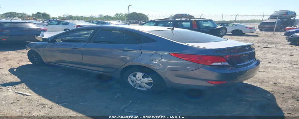 KMHCT4AE5HU282402 2017 HYUNDAI ACCENT photo no. 3