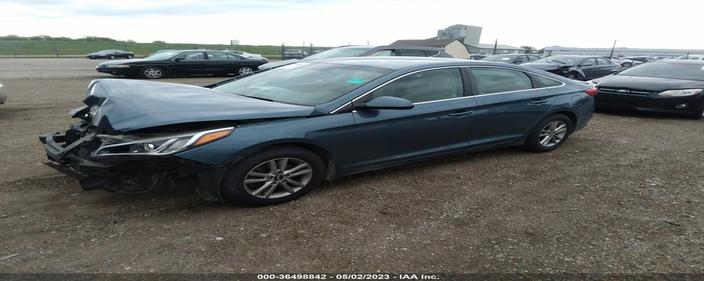 5NPE24AF8FH208813 2015 HYUNDAI SONATA photo no. 2