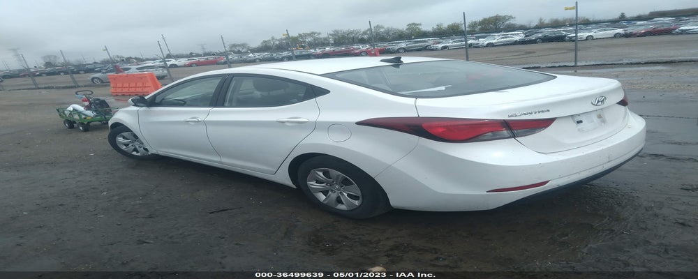 5NPDH4AE3GH705822 2016 HYUNDAI ELANTRA photo no. 3