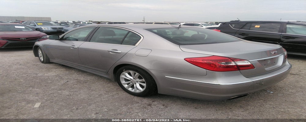 KMHGC4DD3DU215506 2013 HYUNDAI GENESIS photo no. 3