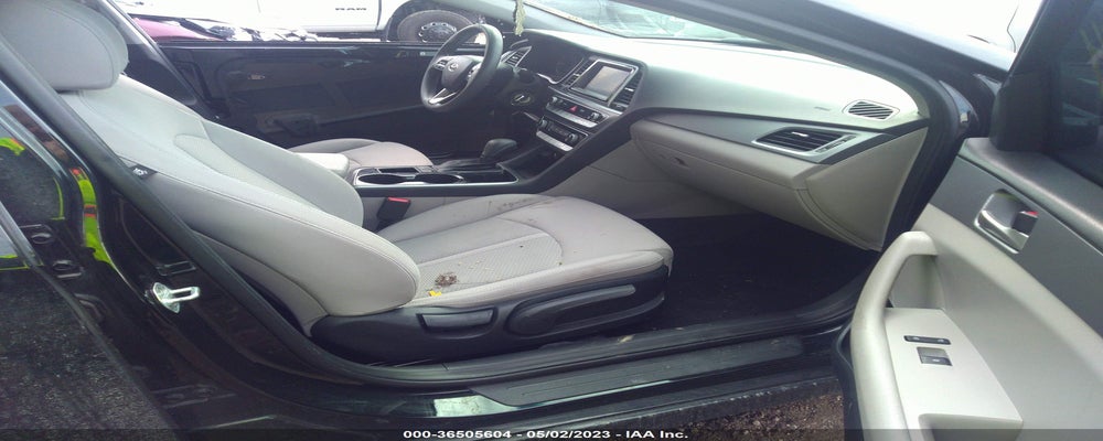 5NPE24AF5JH597872 2018 HYUNDAI SONATA photo no. 5