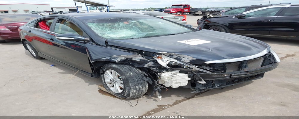 5NPEB4AC2EH829260 2014 HYUNDAI SONATA photo no. 2