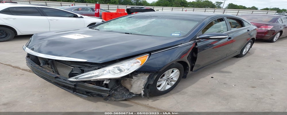 5NPEB4AC2EH829260 2014 HYUNDAI SONATA photo no. 2