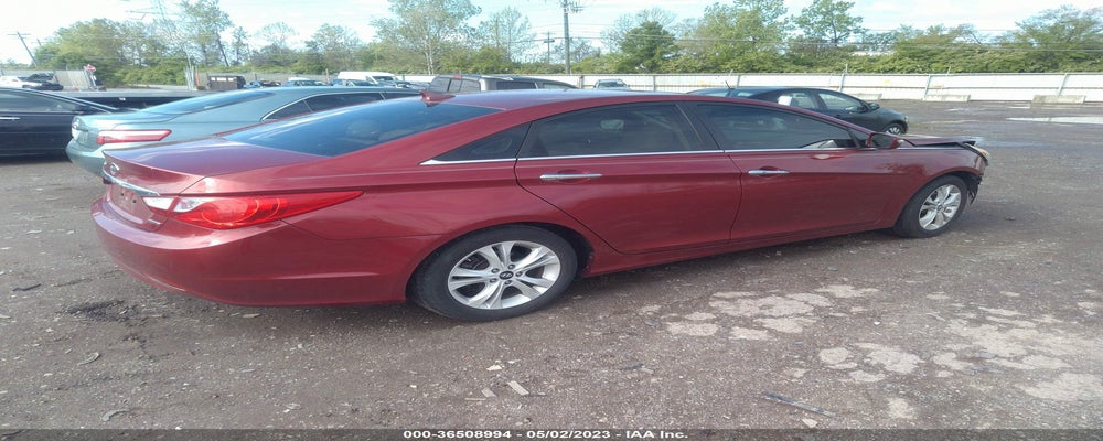 5NPEC4AC5BH169255 2011 HYUNDAI SONATA photo no. 4