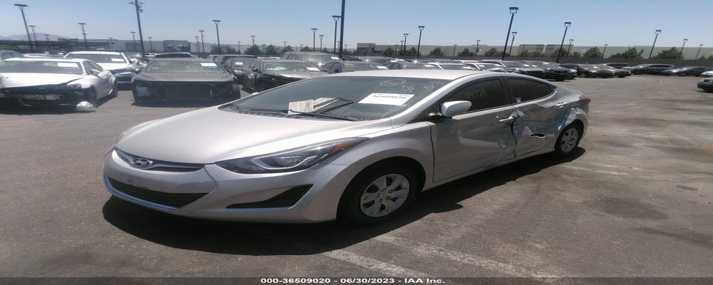 5NPDH4AE7GH692606 2016 HYUNDAI ELANTRA photo no. 2