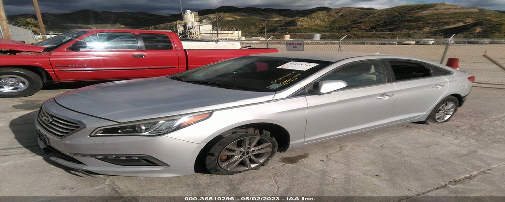 5NPE24AF7FH022714 2015 HYUNDAI SONATA photo no. 2