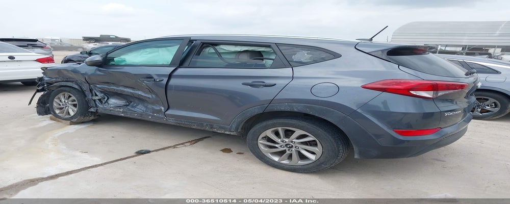 KM8J33A47GU061696 2016 HYUNDAI TUCSON photo no. 3