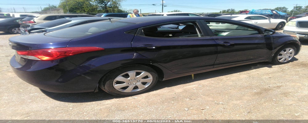 5NPDH4AE6DH170934 2013 HYUNDAI ELANTRA photo no. 4