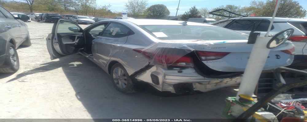 5NPDH4AE8FH604435 2015 HYUNDAI ELANTRA photo no. 3