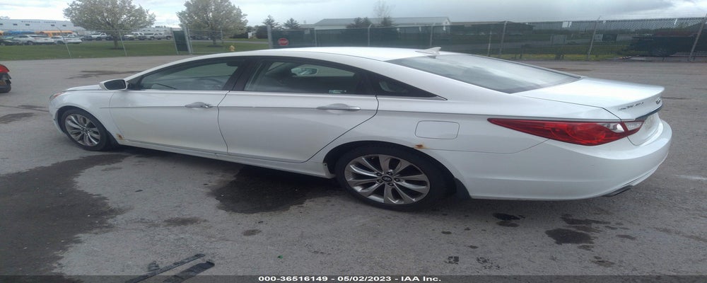 5NPEC4AC3BH124072 2011 HYUNDAI SONATA photo no. 3