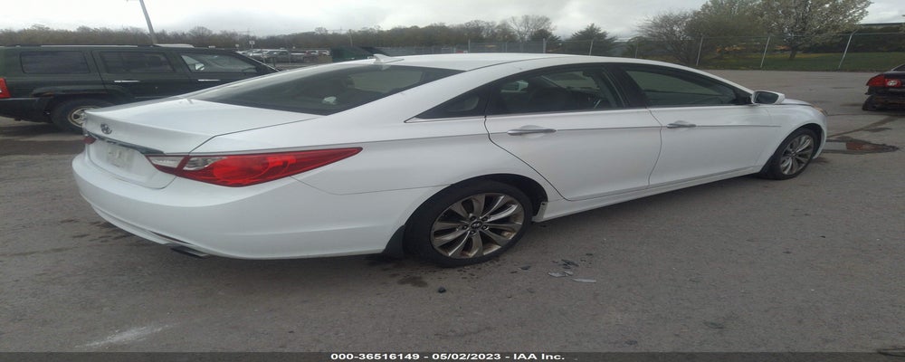 5NPEC4AC3BH124072 2011 HYUNDAI SONATA photo no. 4