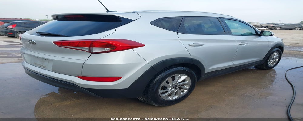 KM8J33A47GU076814 2016 HYUNDAI TUCSON photo no. 4