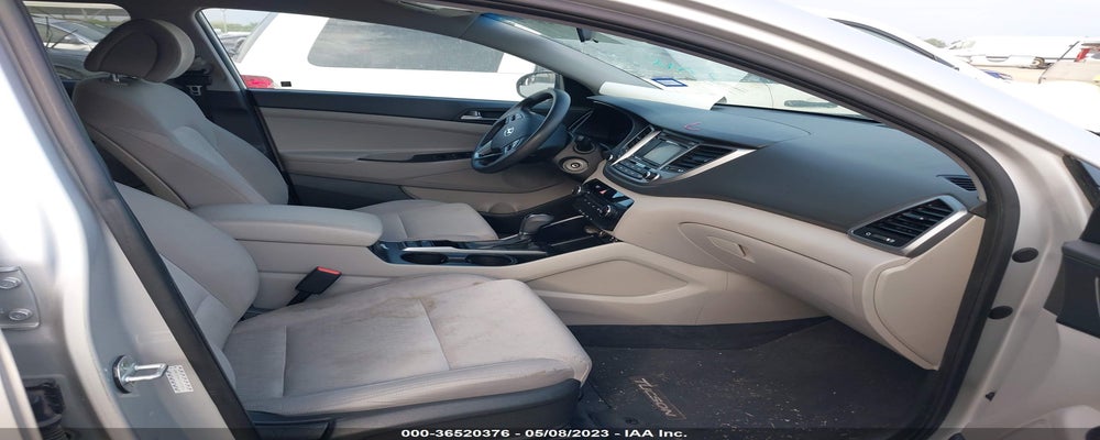 KM8J33A47GU076814 2016 HYUNDAI TUCSON photo no. 5