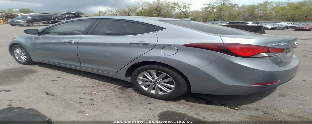 5NPDH4AEXFH551995 2015 HYUNDAI ELANTRA photo no. 3