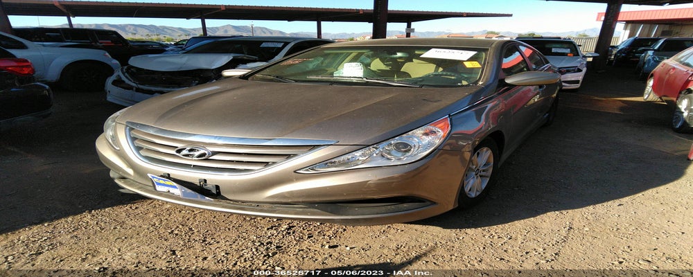 5NPEB4AC8EH885591 2014 HYUNDAI SONATA photo no. 2