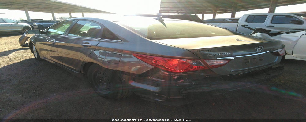 5NPEB4AC8EH885591 2014 HYUNDAI SONATA photo no. 3