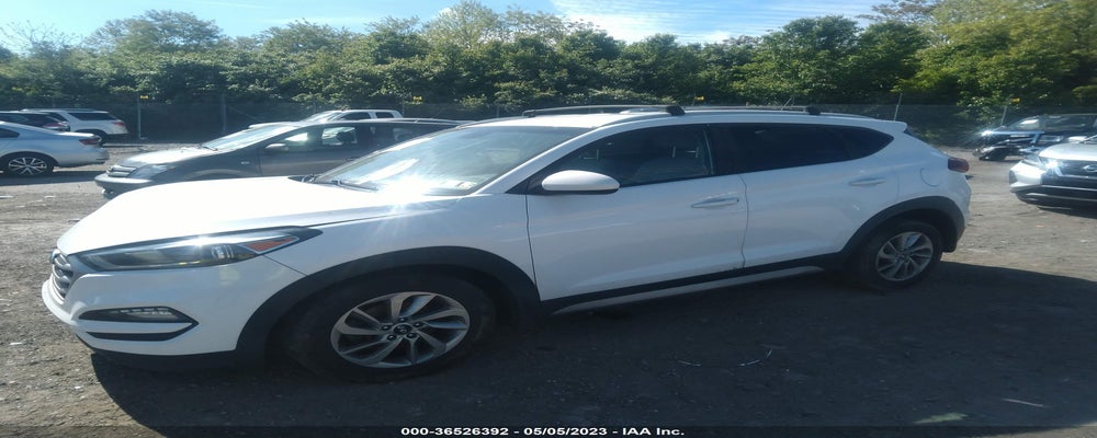 KM8J3CA48HU369400 2017 HYUNDAI TUCSON photo no. 2