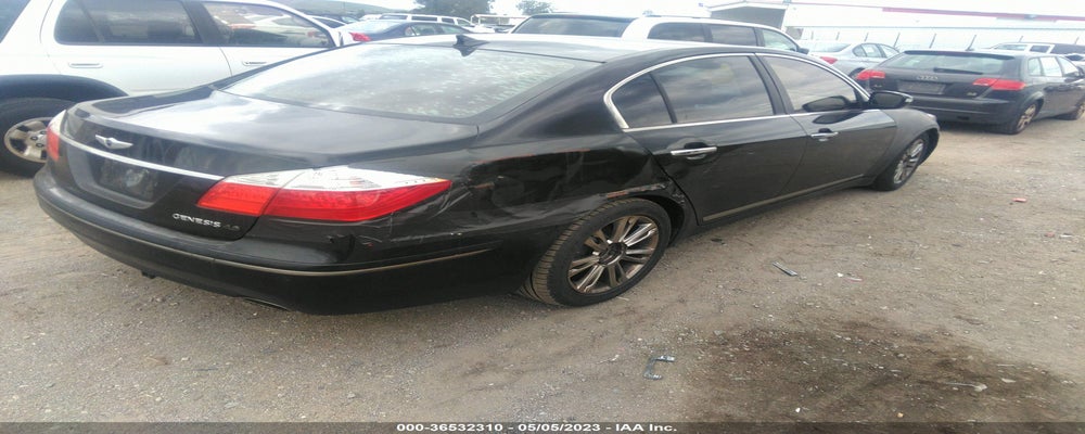 KMHGC4DF4BU142466 2011 HYUNDAI GENESIS photo no. 4