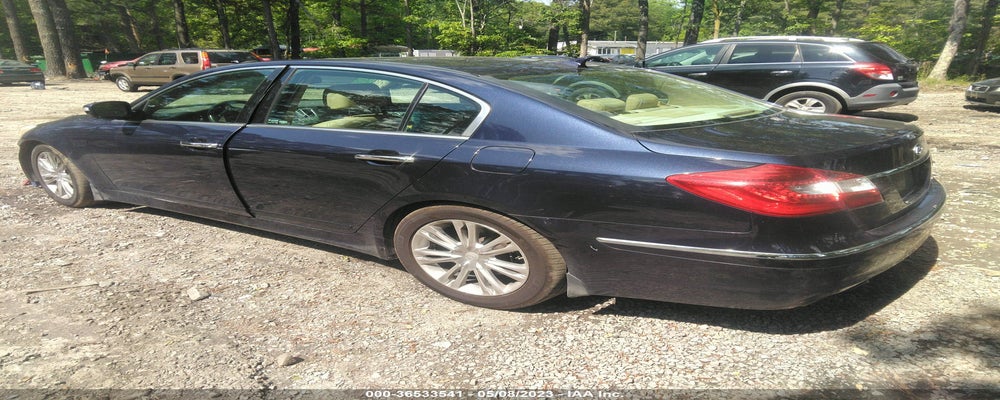 KMHGC4DD5DU237359 2013 HYUNDAI GENESIS photo no. 3