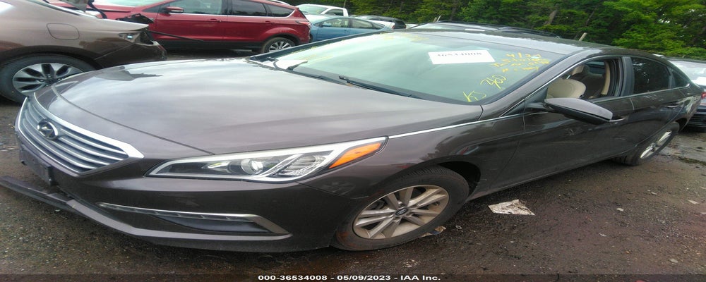5NPE24AF9FH244574 2015 HYUNDAI SONATA photo no. 2